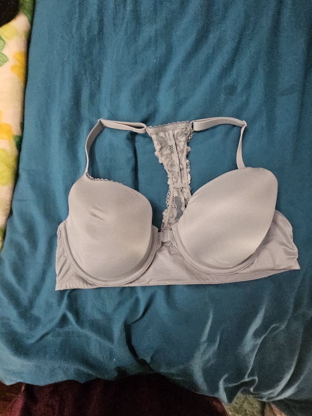 Victoria's Secret Light Gray Lace-Back T-Shirt Bra 38c